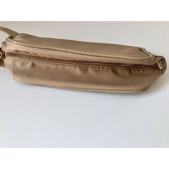 Burberry Toiletry Bag Gold - Picture 3 of 6